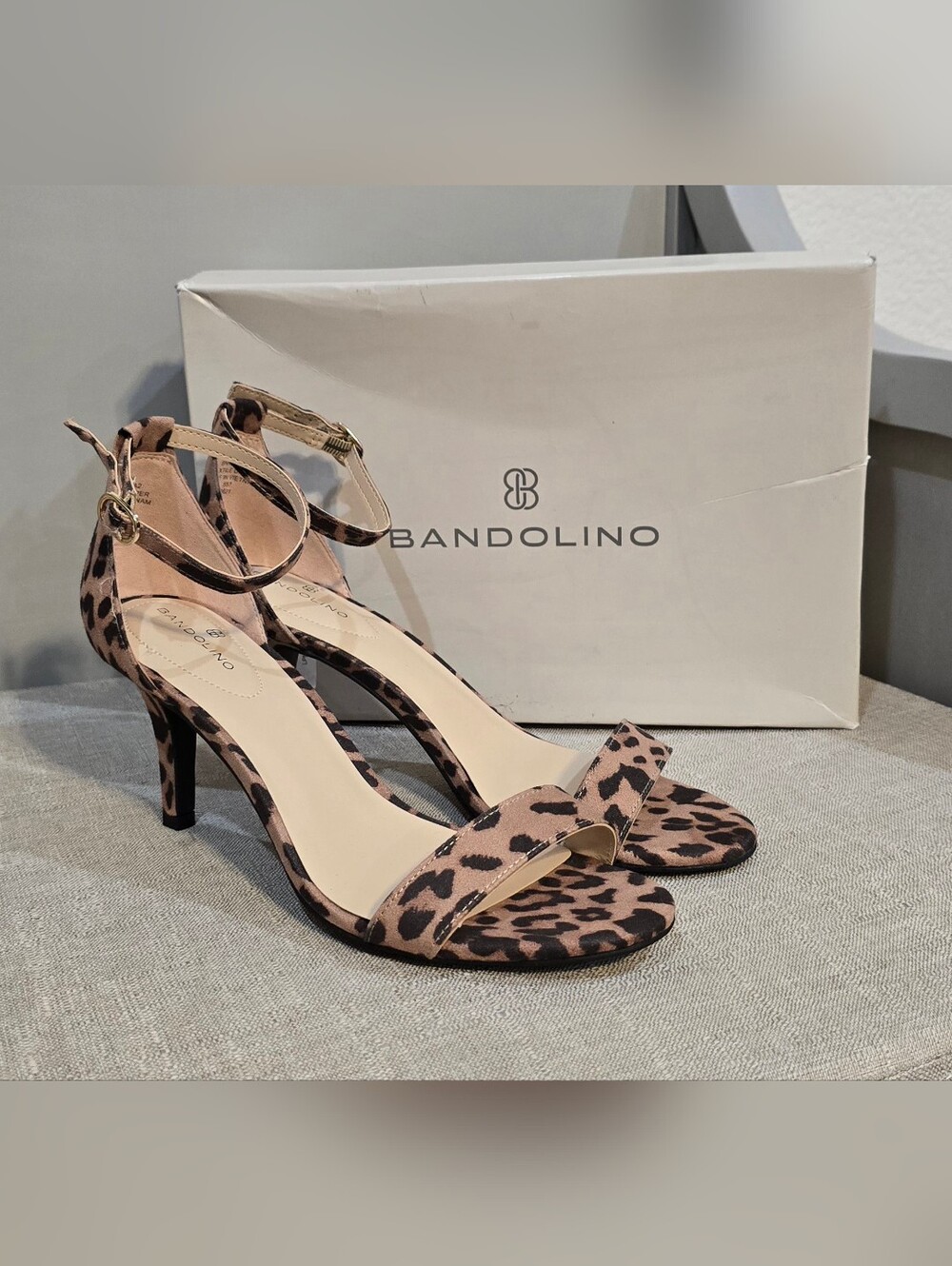 Bandolino Madia 2 Leopard Heels 8.5 NEW